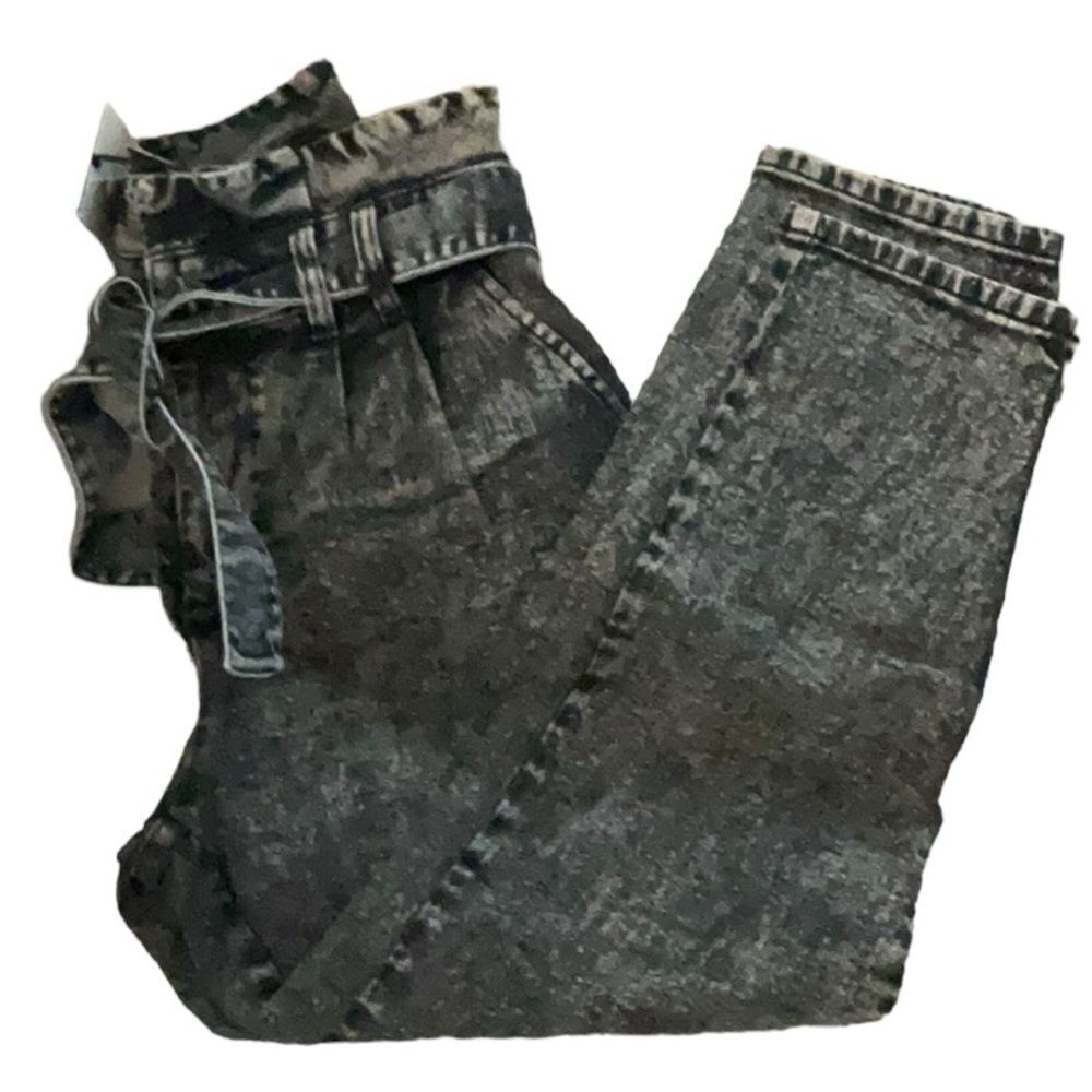 606 - WHO WHAT WEAR BLACK ACID WASH JEANS,‎ SZ 4